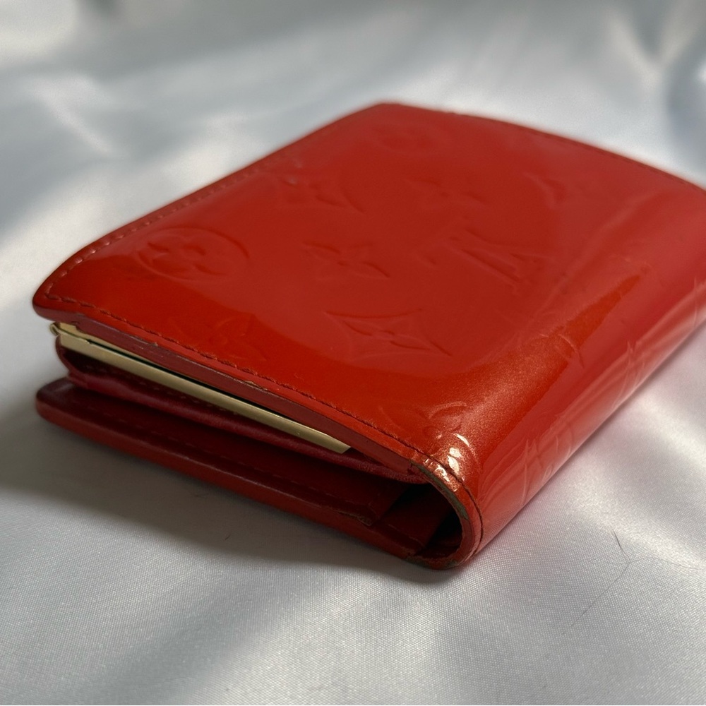 Louis Vuitton Vernis Kisslock Wallet Red Patent Monogram COA - Picture 6 of 11